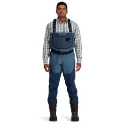 Simms Freestone Stockingfoot -ReelMasters Store 231 simms freestone stockingfoot midnight 02