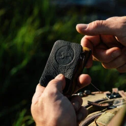 Loon Outdoors LOON AMADOU PATCH -ReelMasters Store Amadou alt 3 1000x ce8db28b 2b09 4c50 9958 873e952bc885