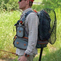 Fishpond Sagebrush Pro Mesh Vest -ReelMasters Store Fishpond TCO 2021 0020 SagebrushProMeshVest FireholeBackpack Side