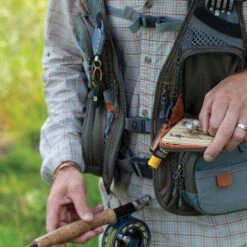Fishpond Sagebrush Pro Mesh Vest -ReelMasters Store Fishpond TCO 2021 0022 SagebrushProMeshVest Dropdown Firehole