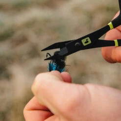 Loon Outdoors LOON ROGUE DEBARB PLIERS -ReelMasters Store Rogue Debarb Pliers alt 3 1000x 51c80383 4d5e 4de3 a983 7ddc9df4bd68